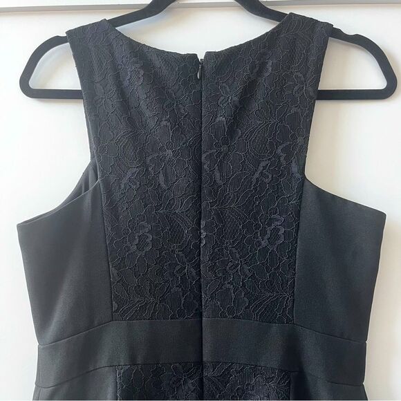Lovely by Adrianna Papell Black Cocktail Dress with Lace Panels Size 6 - Picture 3 of 12